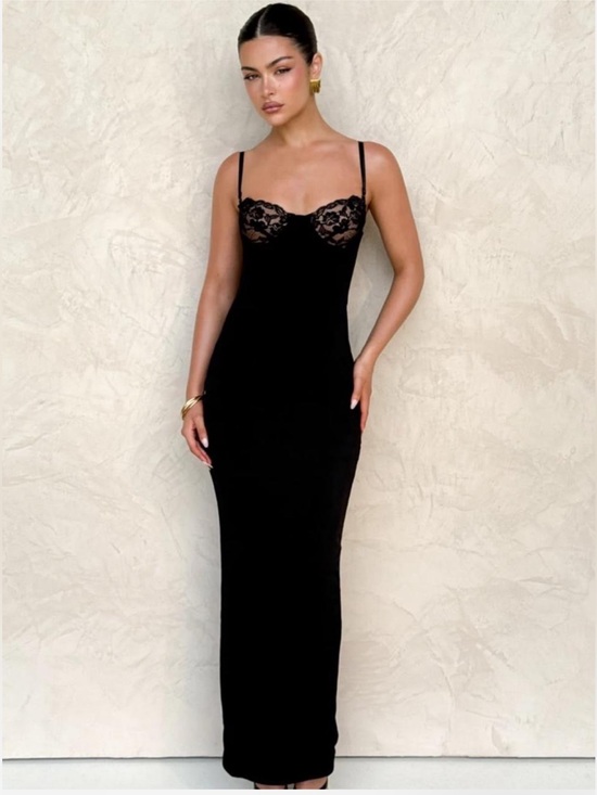 Tiger Mist Dresses & Skirts - Tiger Mist black bustier maxi dress